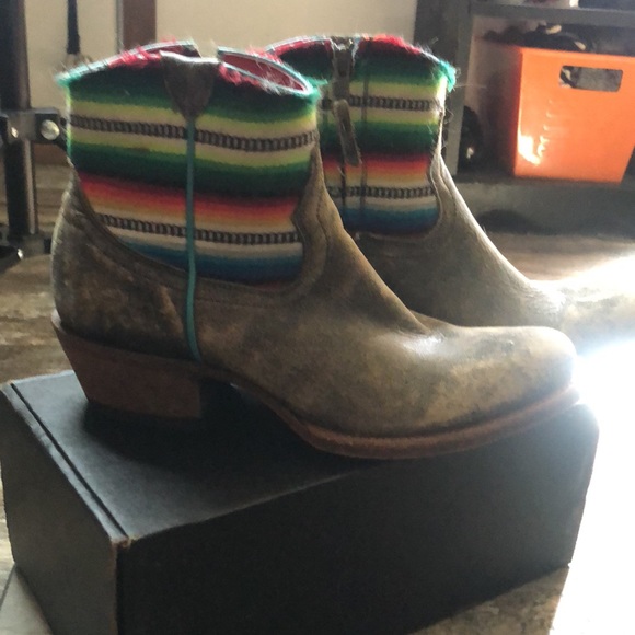 Macie Bean Booties Sz 8.5 - Picture 3 of 9